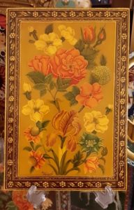 قاب آیینه پشت کار